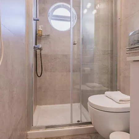 Apartament 70m2 Tagus River Terrace In Alfama By Lovelystay Lizbona