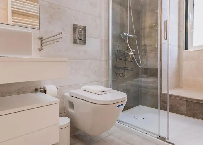 70m2 Tagus River Terrace In Alfama By Lovelystay شقة