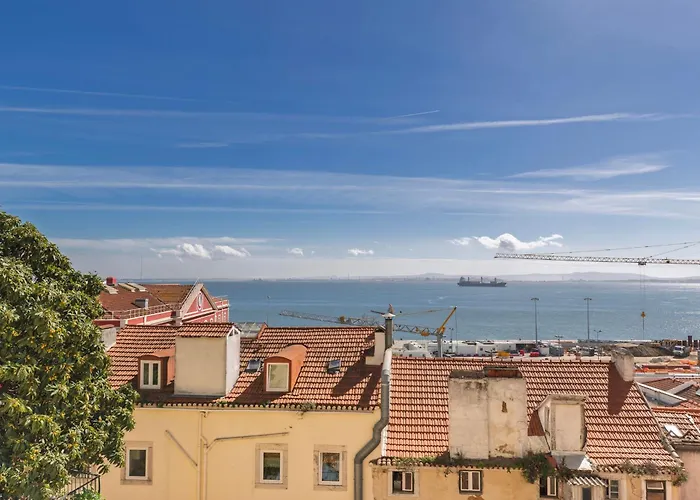 70m2 Tagus River Terrace In Alfama By Lovelystay شقة Lisboa