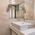 Апартаменти Whome Sunny Terrace With River Views Лісабон