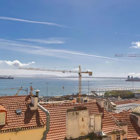 70m2 Tagus River Terrace In Alfama By Lovelystay