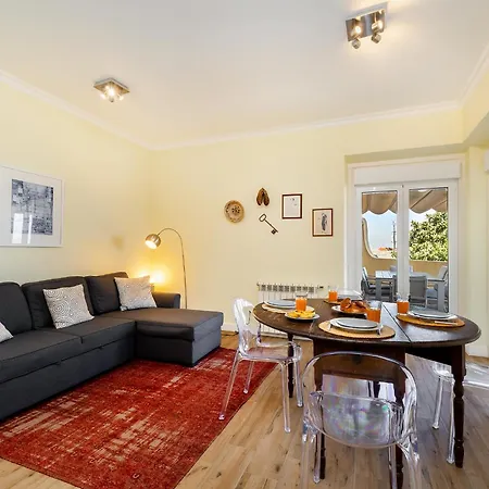 Whome Sunny Terrace With River Views