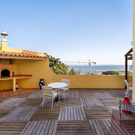 Whome Sunny Terrace With River Views