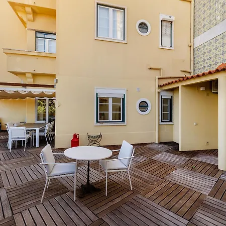 Whome Sunny Terrace With River Views Lägenhet *