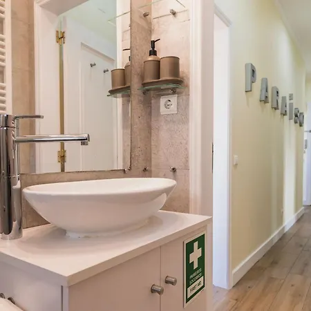 Lejlighed 70m2 Tagus River Terrace In Alfama By Lovelystay